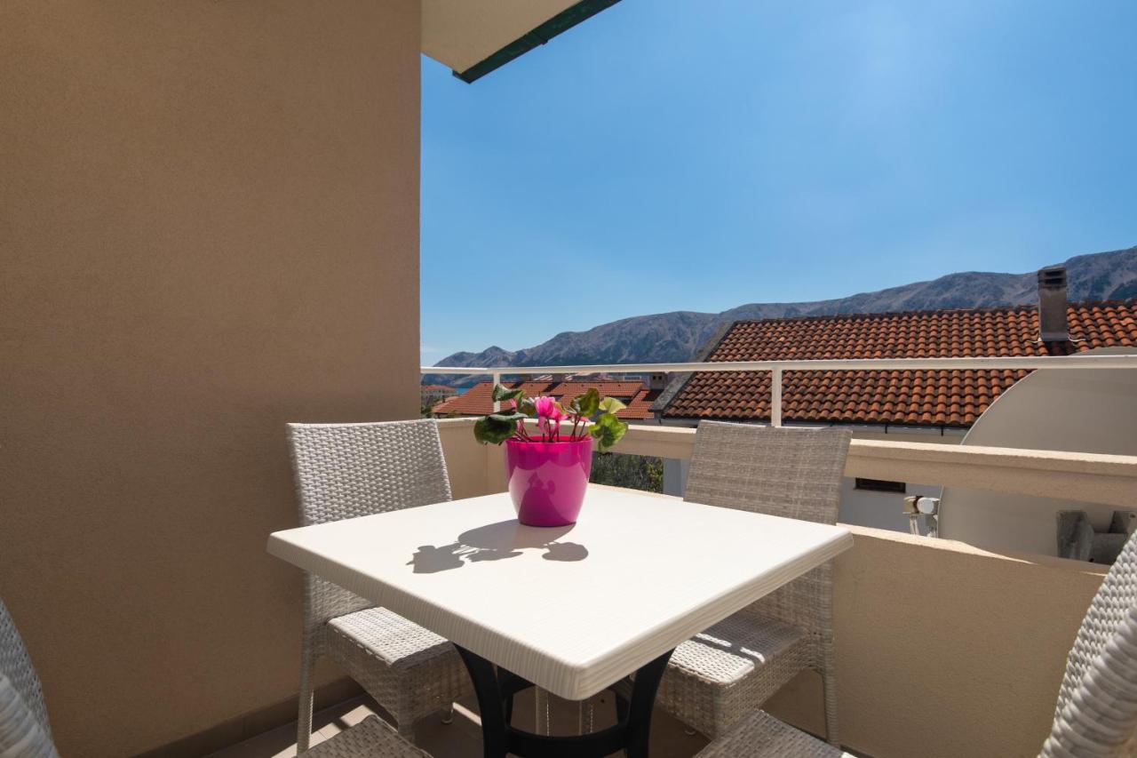 Apartment Ivanka 2 Башка Екстер'єр фото